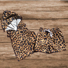 Load image into Gallery viewer, Leopard Girl Lounge Short Set
